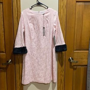 Eva Mendes BRAND NEW Pink quilted dress w/ black.